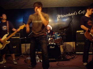 Live29-02NG01.JPG